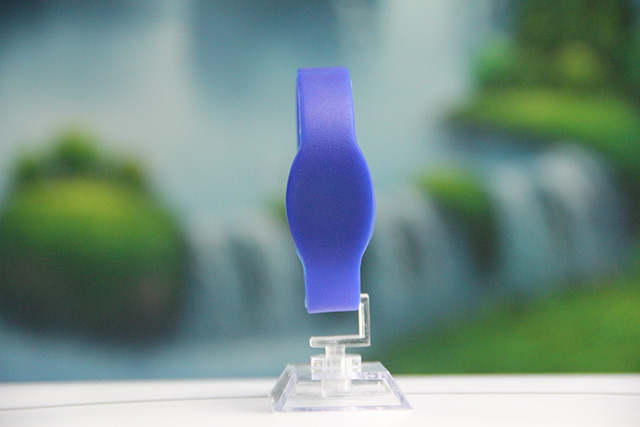 接觸式IC卡和非接觸式IC卡有哪些區(qū)別