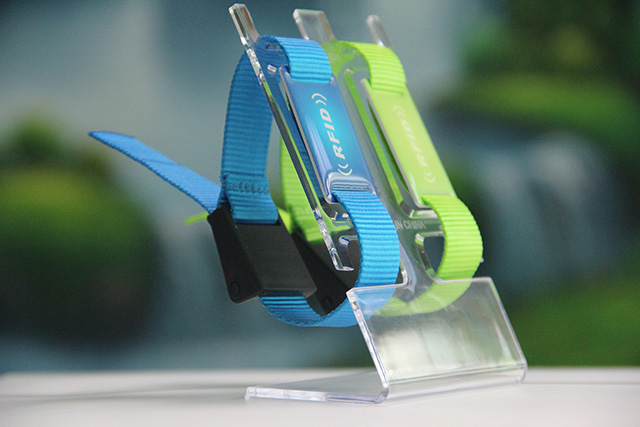 非接觸式PVC卡模塊封裝面臨的問題的解決方法 非接觸式PVC卡模塊封裝面臨的問題的解決方法