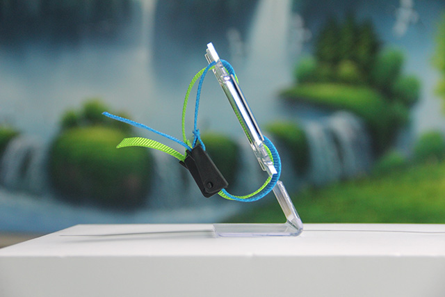 目前電子標(biāo)簽的特性和應(yīng)用領(lǐng)域