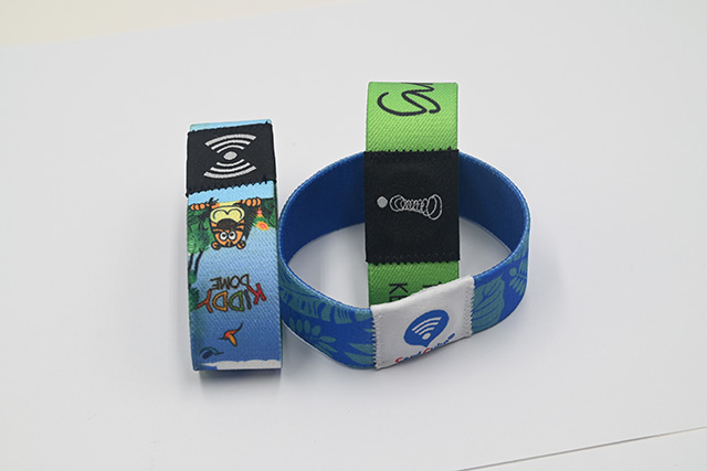 西班牙研制防偽新創意 激光水果標簽