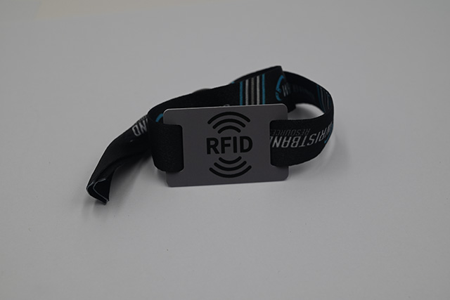 硅膠腕帶深受歡迎的優勢？