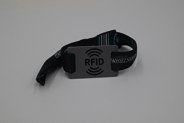 一張合格的會(huì)員卡標(biāo)準(zhǔn)是什么？