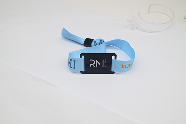 吉林省為方便人們就醫結算，首批異地就醫卡已通行